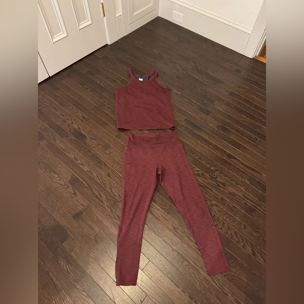 Prana Becksa set in maroon